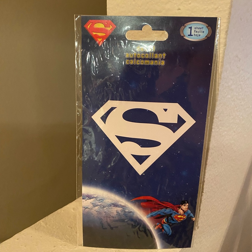 🐠 Sandy Lion Superman Decal NWT. White.